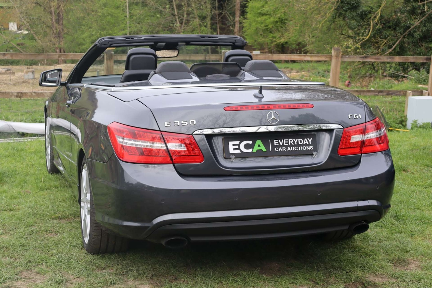 Used Mercedes-Benz E Class 2010 for sale - 78210400: Photo 8