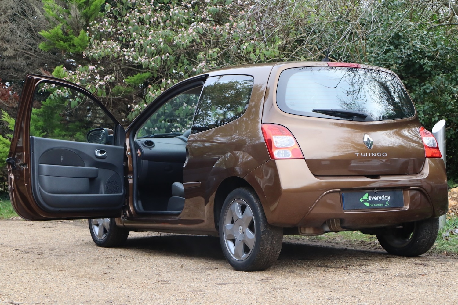 Used Renault Twingo 2011 for sale - 76693103: Photo 13