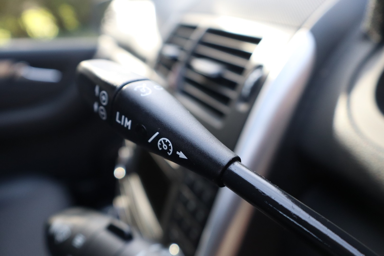 Used Mercedes-Benz A-Class 2012 for sale - 77714984: Photo 17