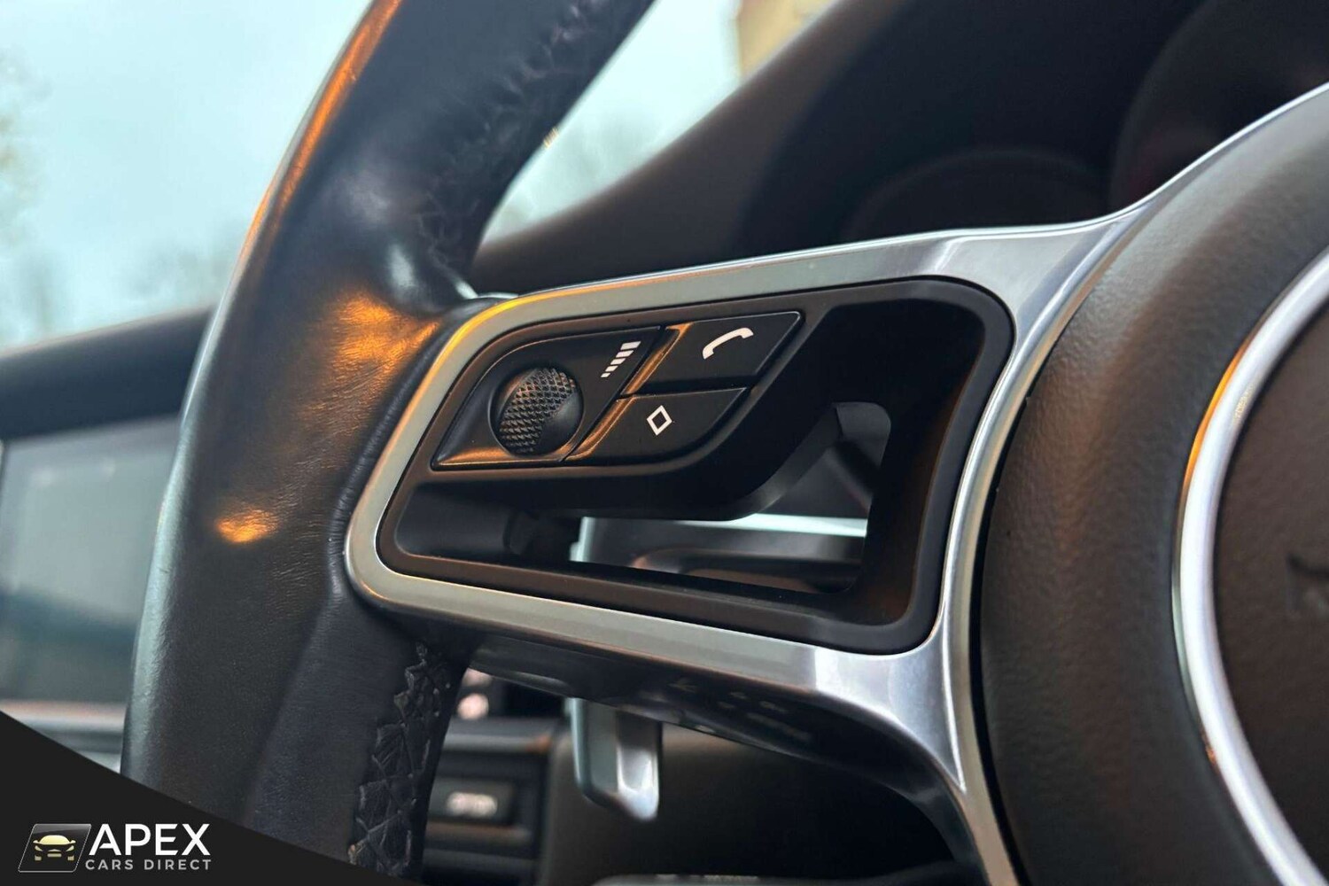 Used Porsche Macan 2020 for sale - 77901553: Photo 17