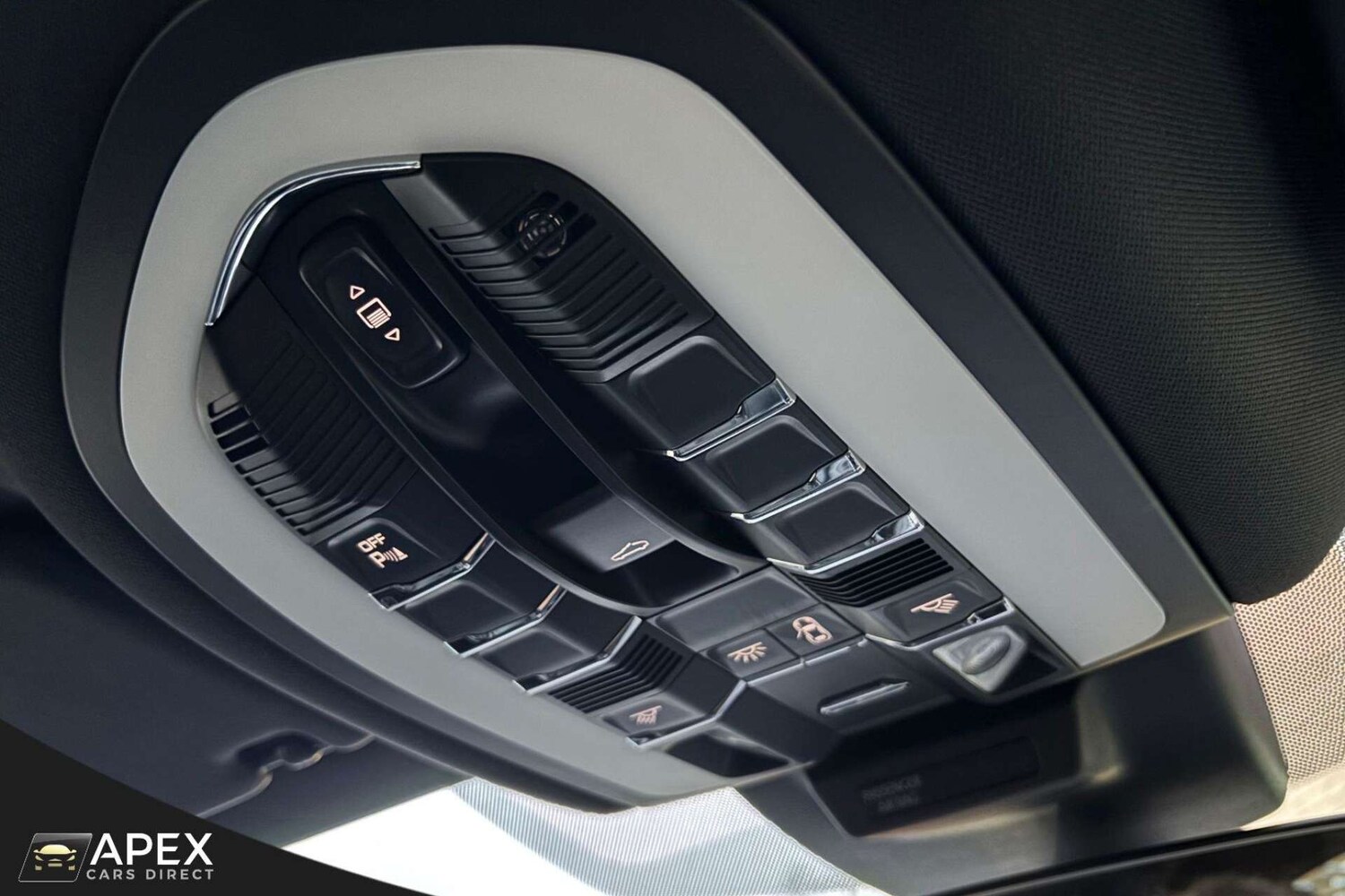 Used Porsche Macan 2020 for sale - 77901553: Photo 25