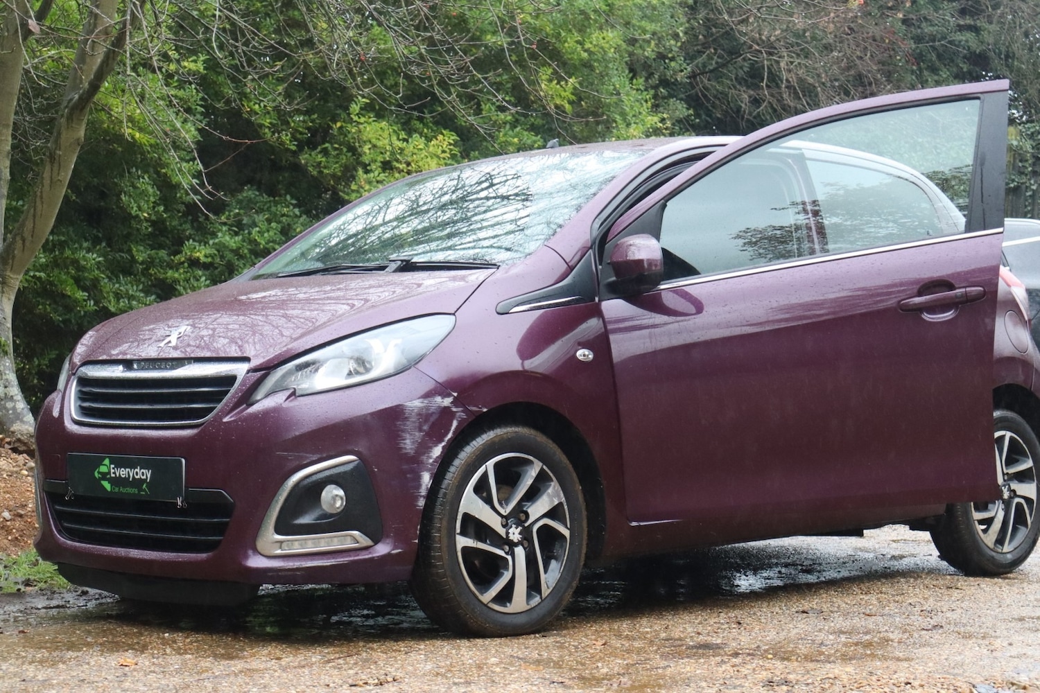 Used Peugeot 108 2015 for sale - 76807448: Photo 2