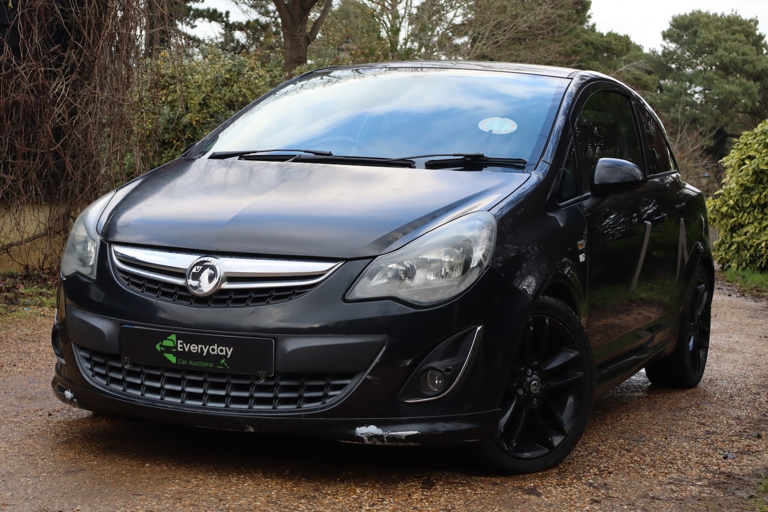 Used Vauxhall Corsa 2012 for sale - 77234240: Photo 2
