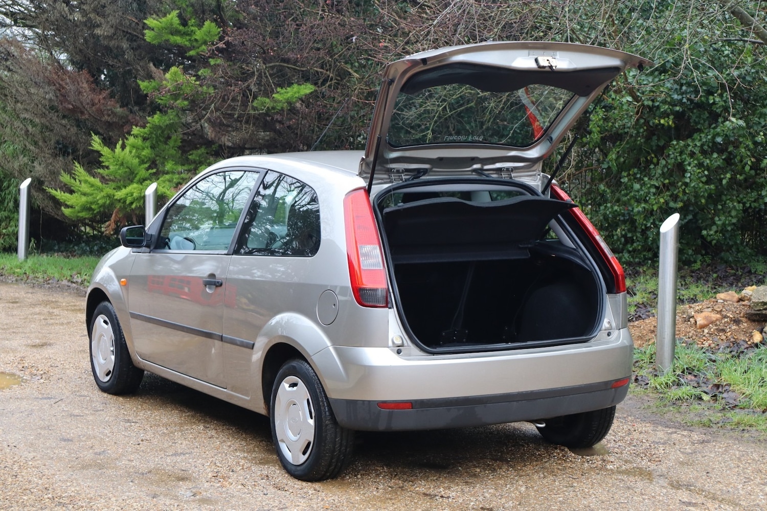 Used Ford Fiesta 2004 for sale - 77375860: Photo 13