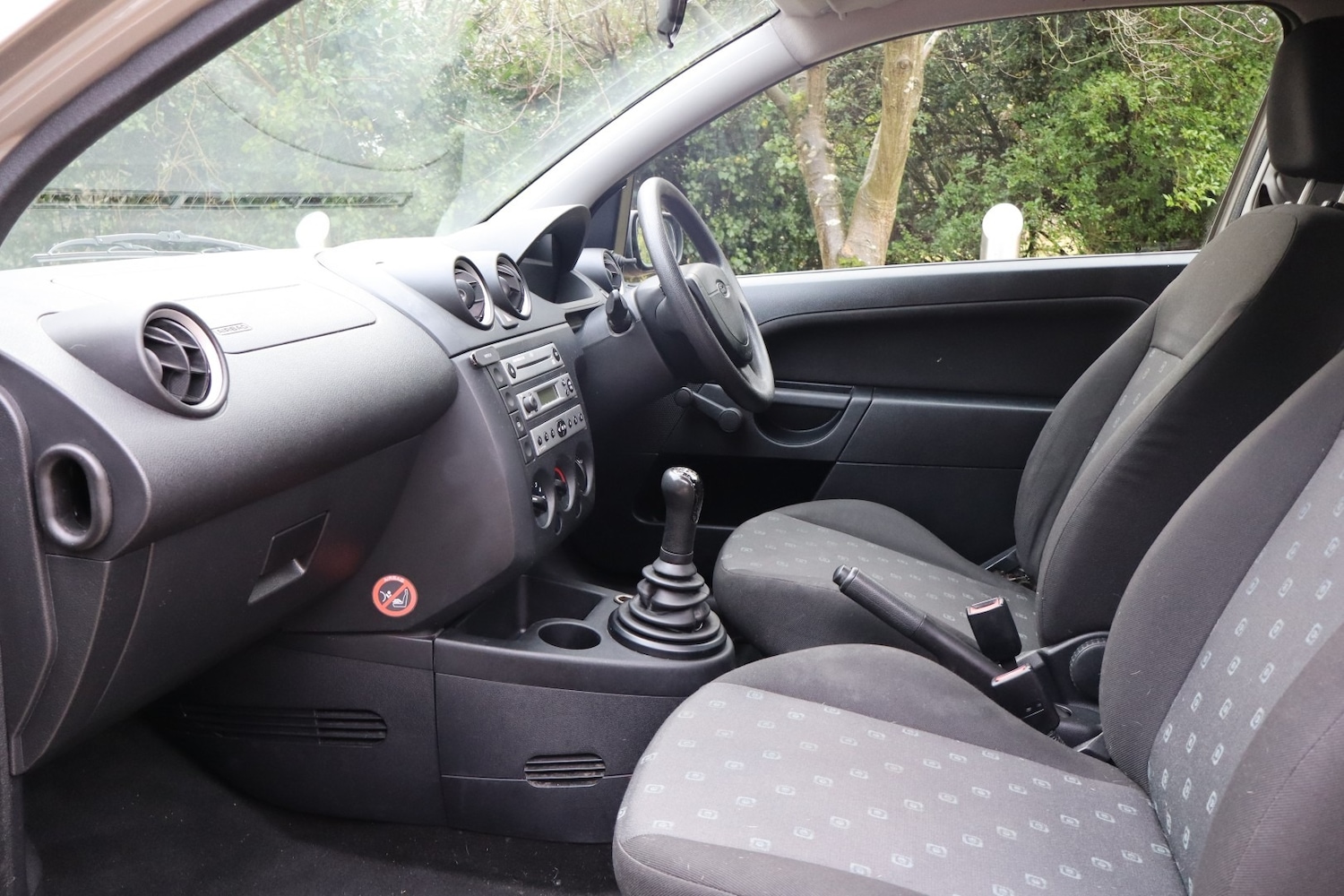 Used Ford Fiesta 2004 for sale - 77375860: Photo 16