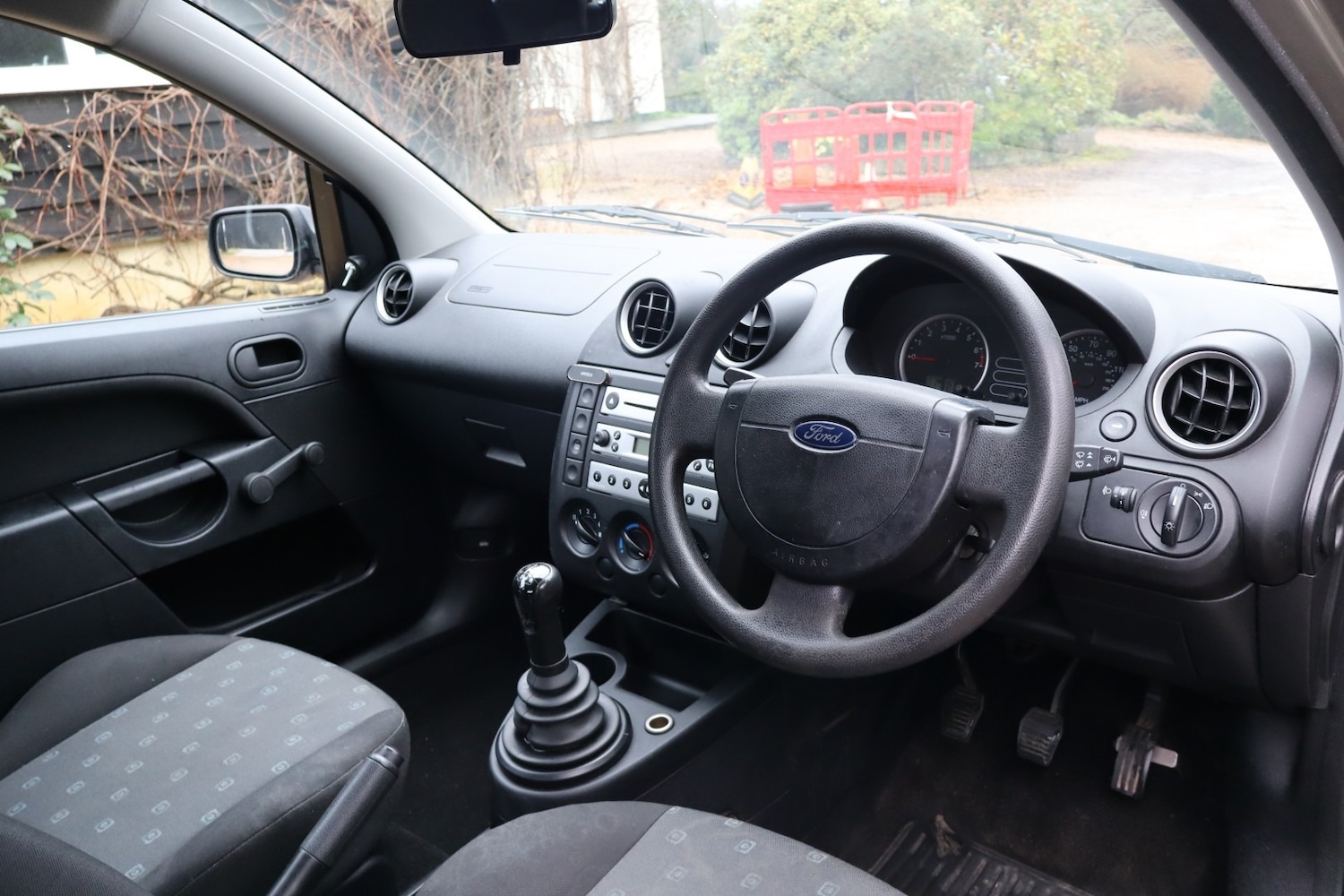 Used Ford Fiesta 2004 for sale - 77375860: Photo 18