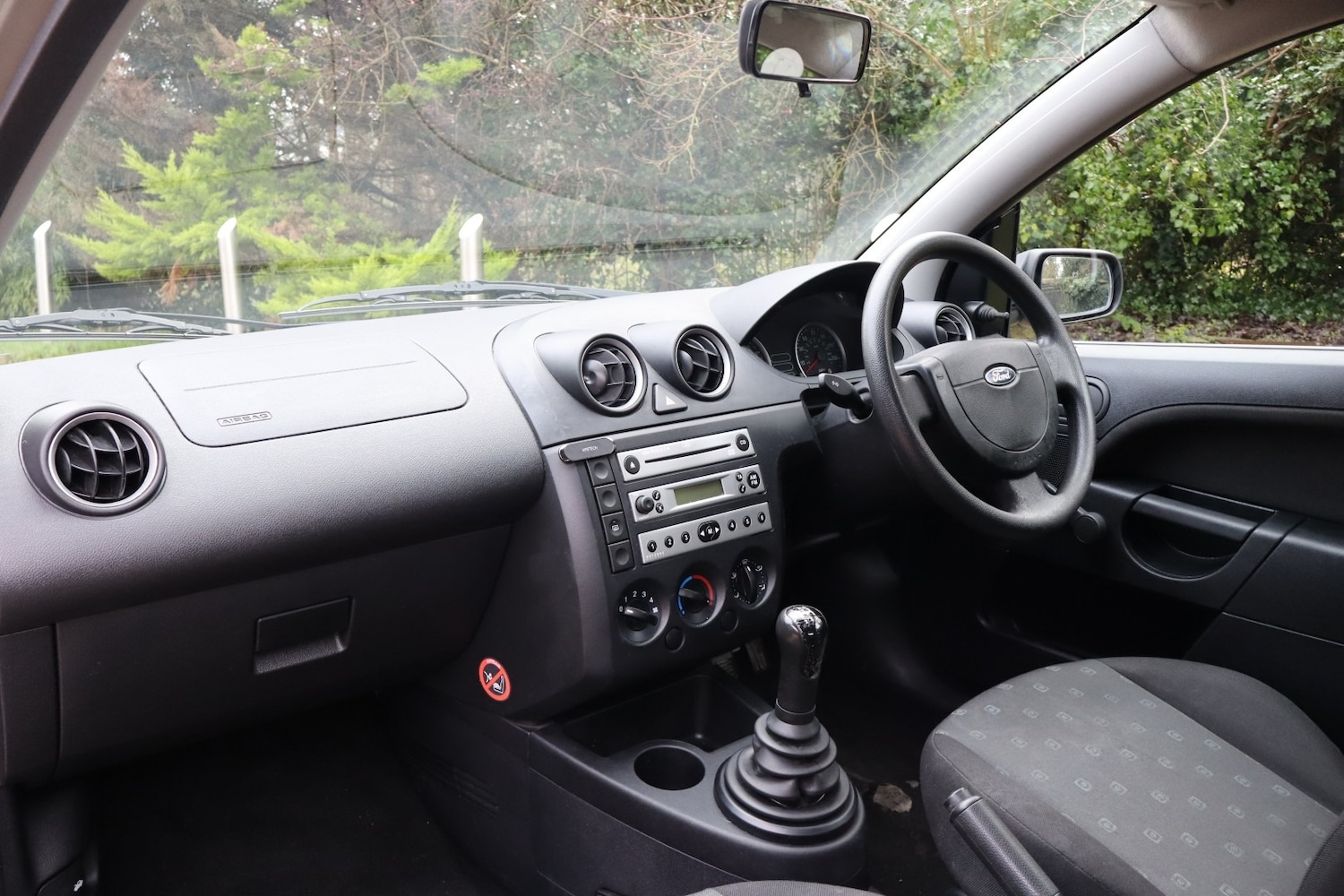 Used Ford Fiesta 2004 for sale - 77375860: Photo 3