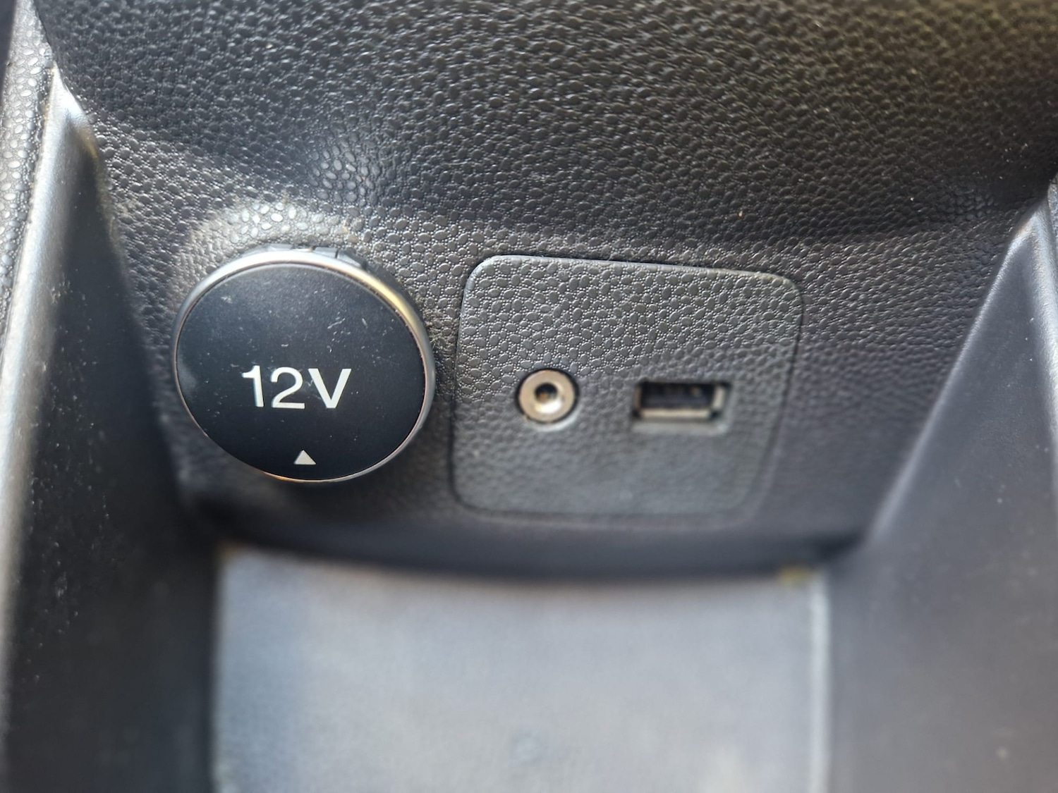 Used Ford Fiesta 2015 for sale - 76116668: Photo 16