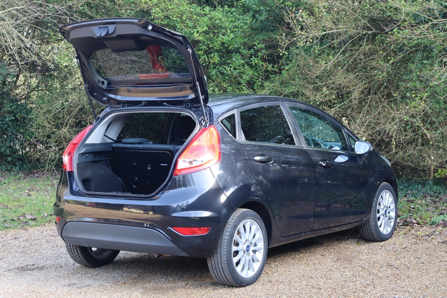 Used Ford Fiesta 2010 for sale - 77663768: Photo 24