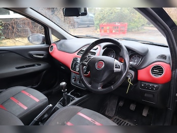 Used Fiat Punto Evo 2011 for sale - 77391956: Photo