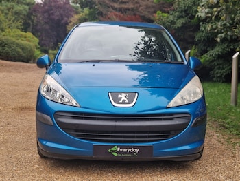 Peugeot - 207