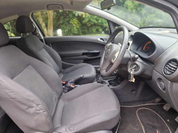 Used Vauxhall Corsa 2008 for sale - 76254798: Photo 8