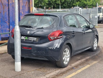 Used Peugeot 208 2017 for sale - 78864219: Photo