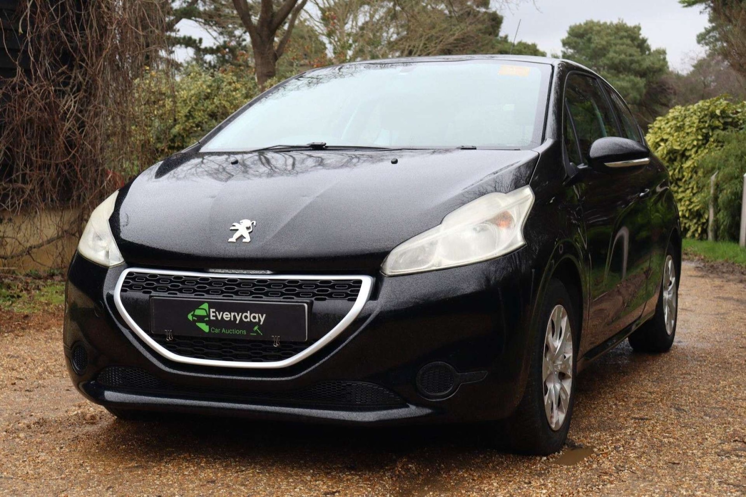 Used Peugeot 208 2012 for sale - 77910139: Photo 12