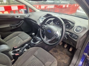 Used Ford Fiesta 2015 for sale - 78817282: Photo