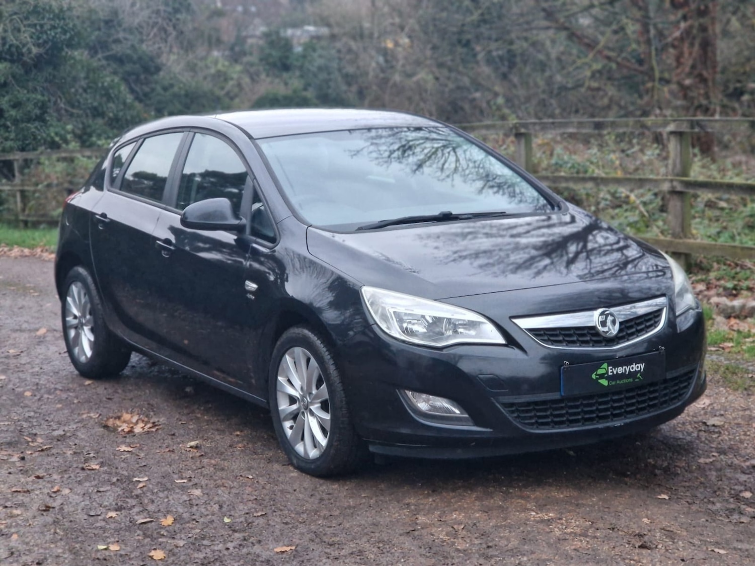 Used Vauxhall Astra 2012 for sale - 76882042: Photo 1