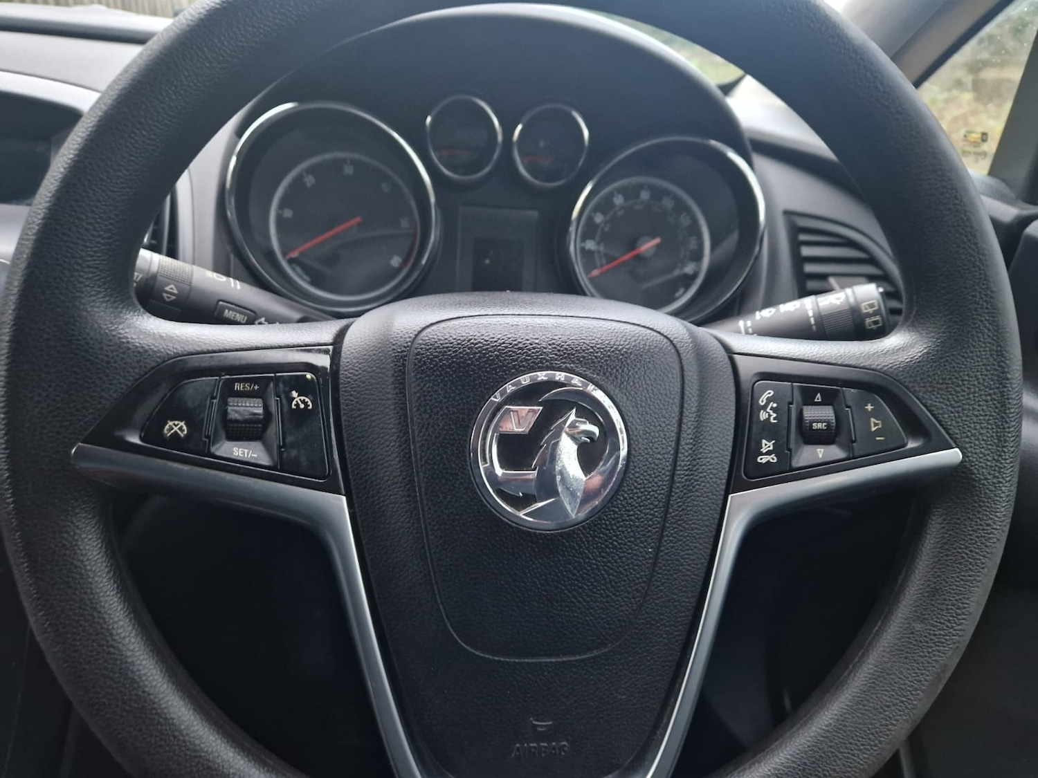 Used Vauxhall Astra 2012 for sale - 76882042: Photo 28