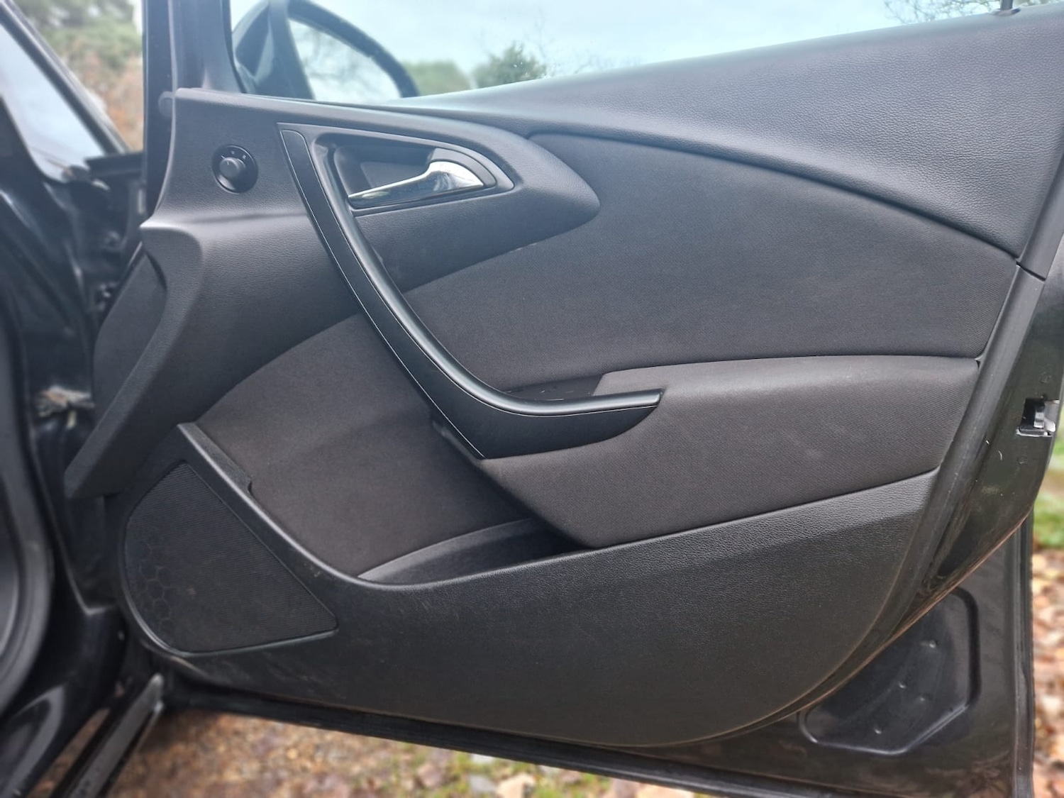 Used Vauxhall Astra 2012 for sale - 76882042: Photo 34