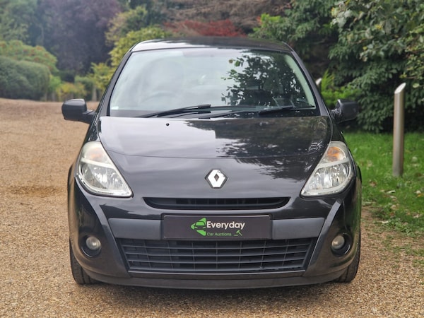Cheap Renault Clio 2010 (10) - 1.2 16V Extreme 3dr for sale in Enfield, Greater London