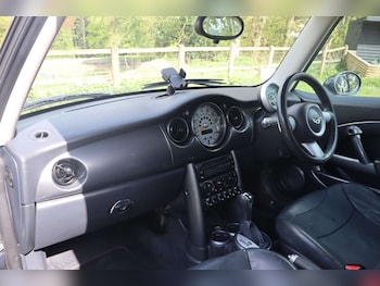 Used MINI Hatch 2006 for sale - 78328566: Photo