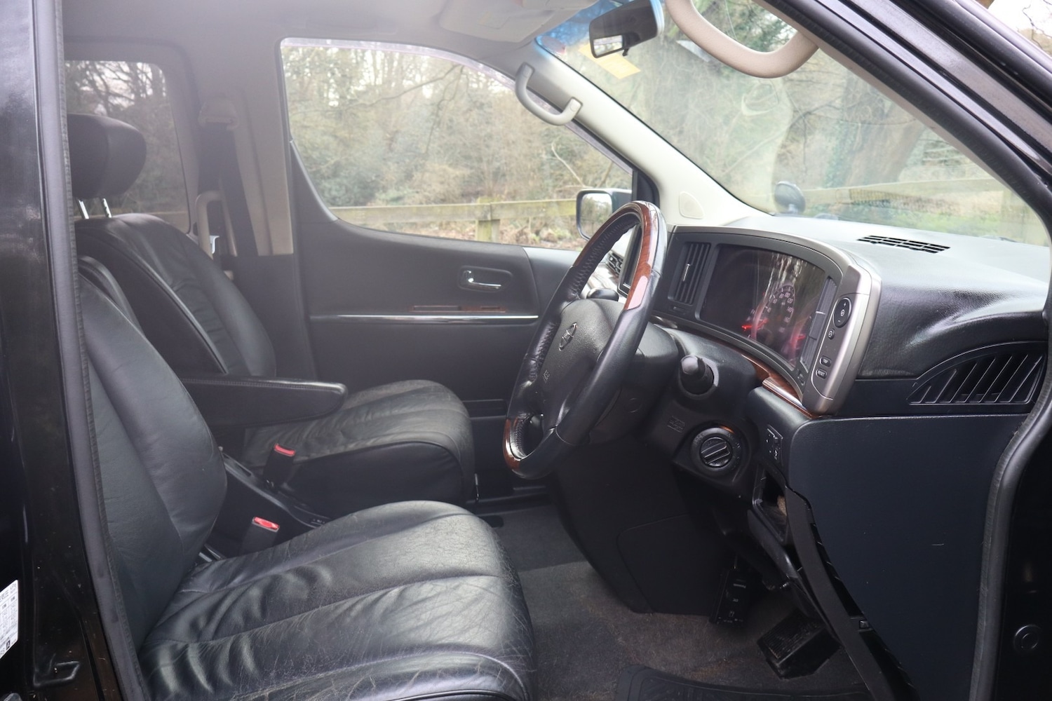 Used Nissan Elgrand 2022 for sale - 77590178: Photo 14