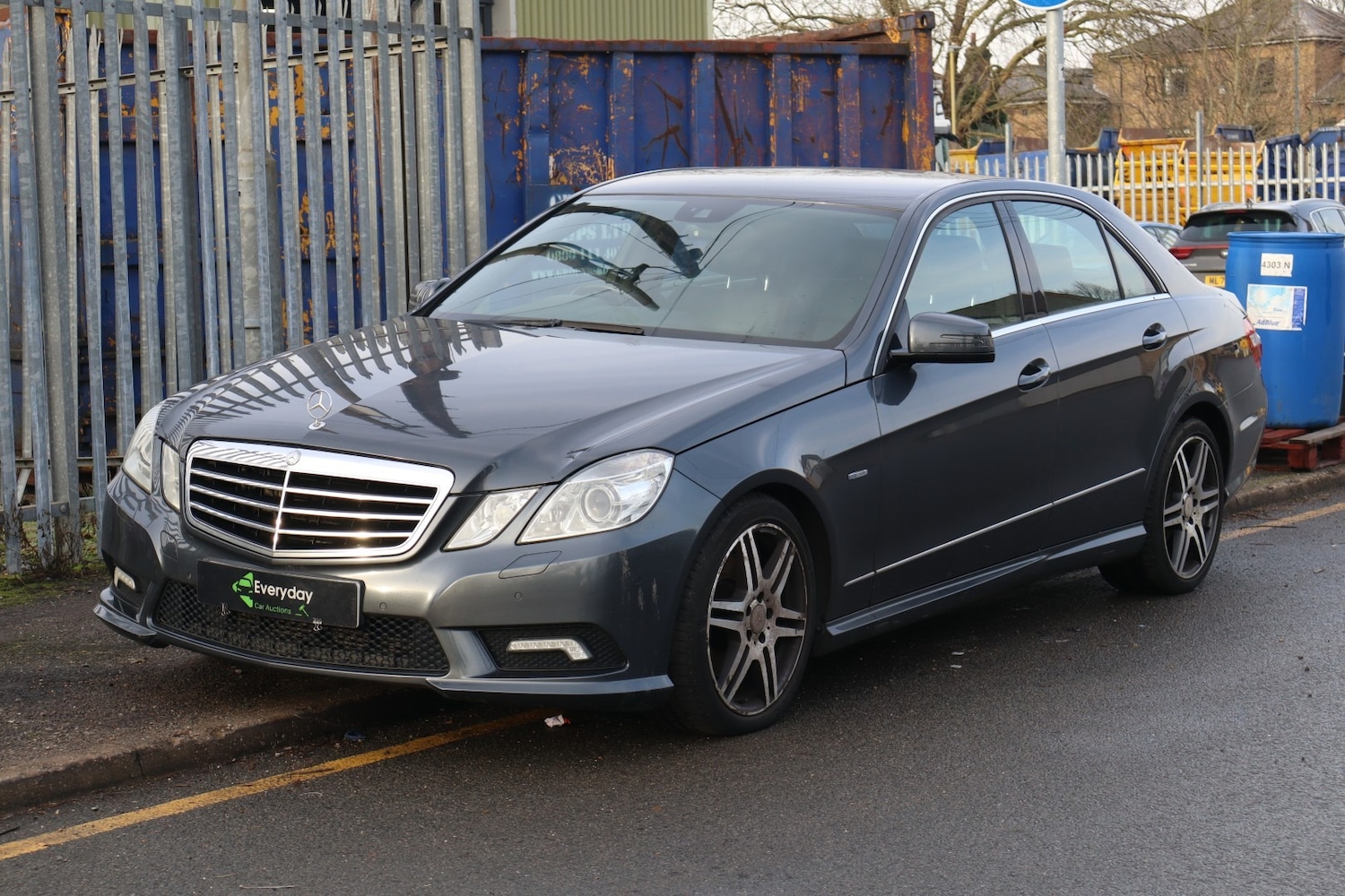 Used Mercedes-Benz E Class 2010 for sale - 77023909: Photo 8