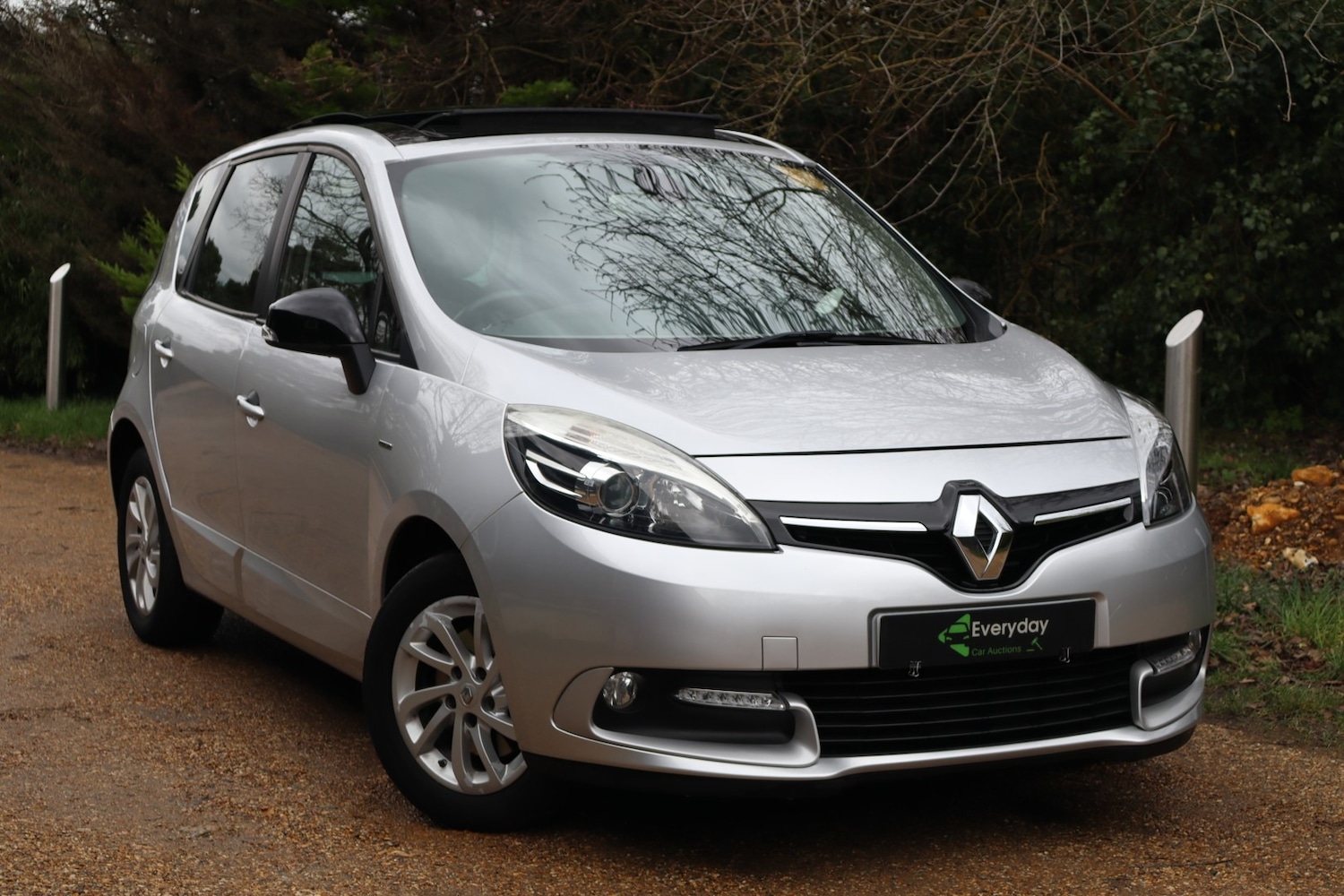 Used Renault Scenic 2016 for sale - 77689601: Photo 1
