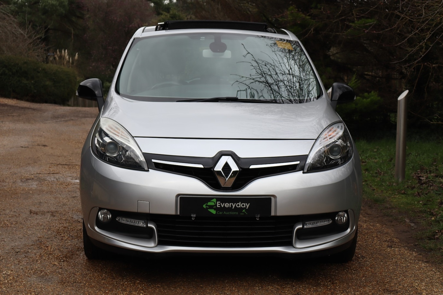 Used Renault Scenic 2016 for sale - 77689601: Photo 2