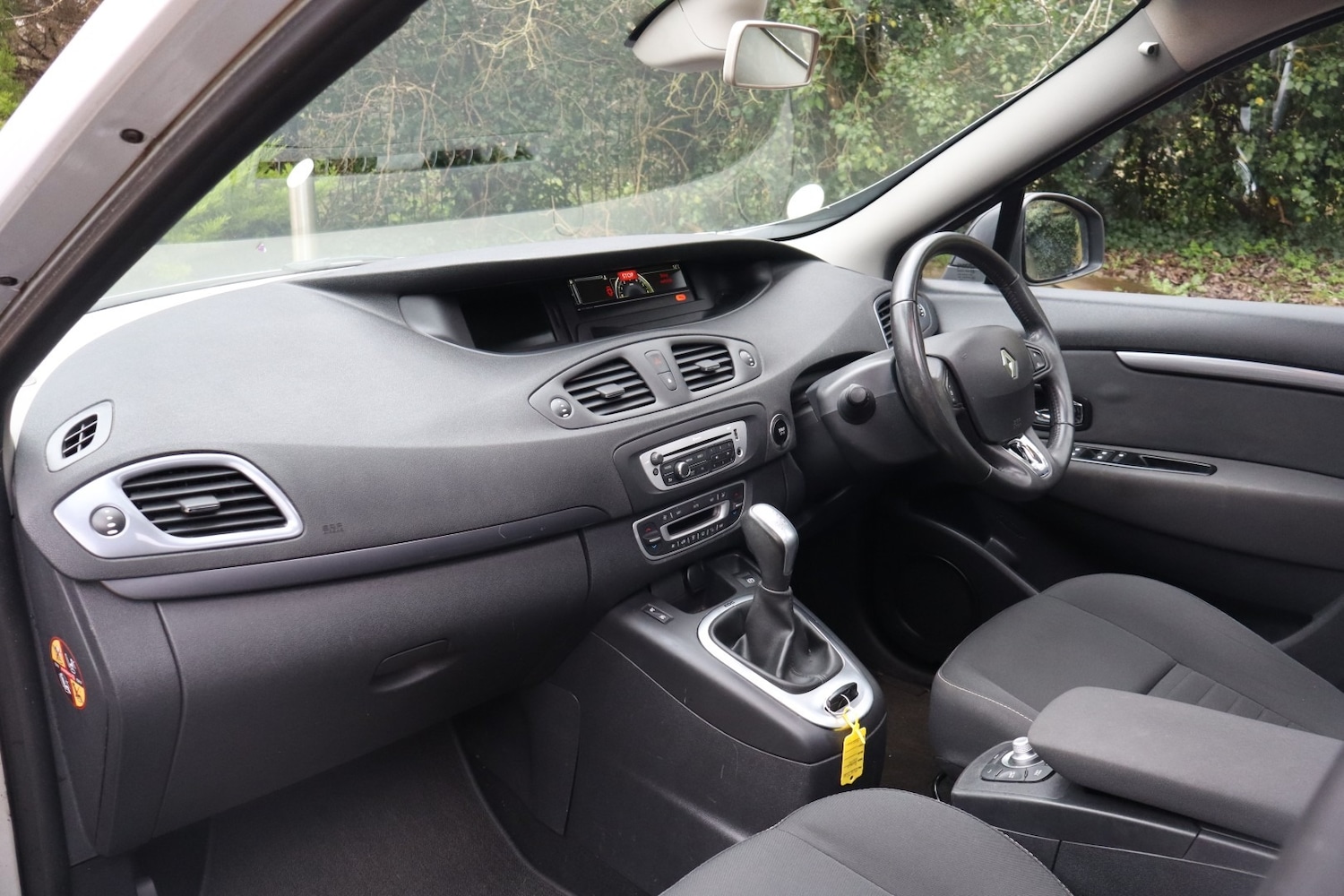 Used Renault Scenic 2016 for sale - 77689601: Photo 4