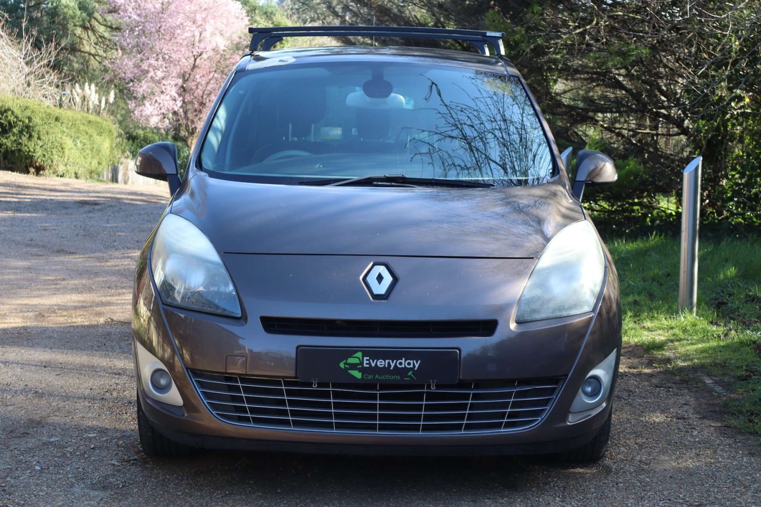 Used Renault Scenic 2010 for sale - 77916366: Photo 2