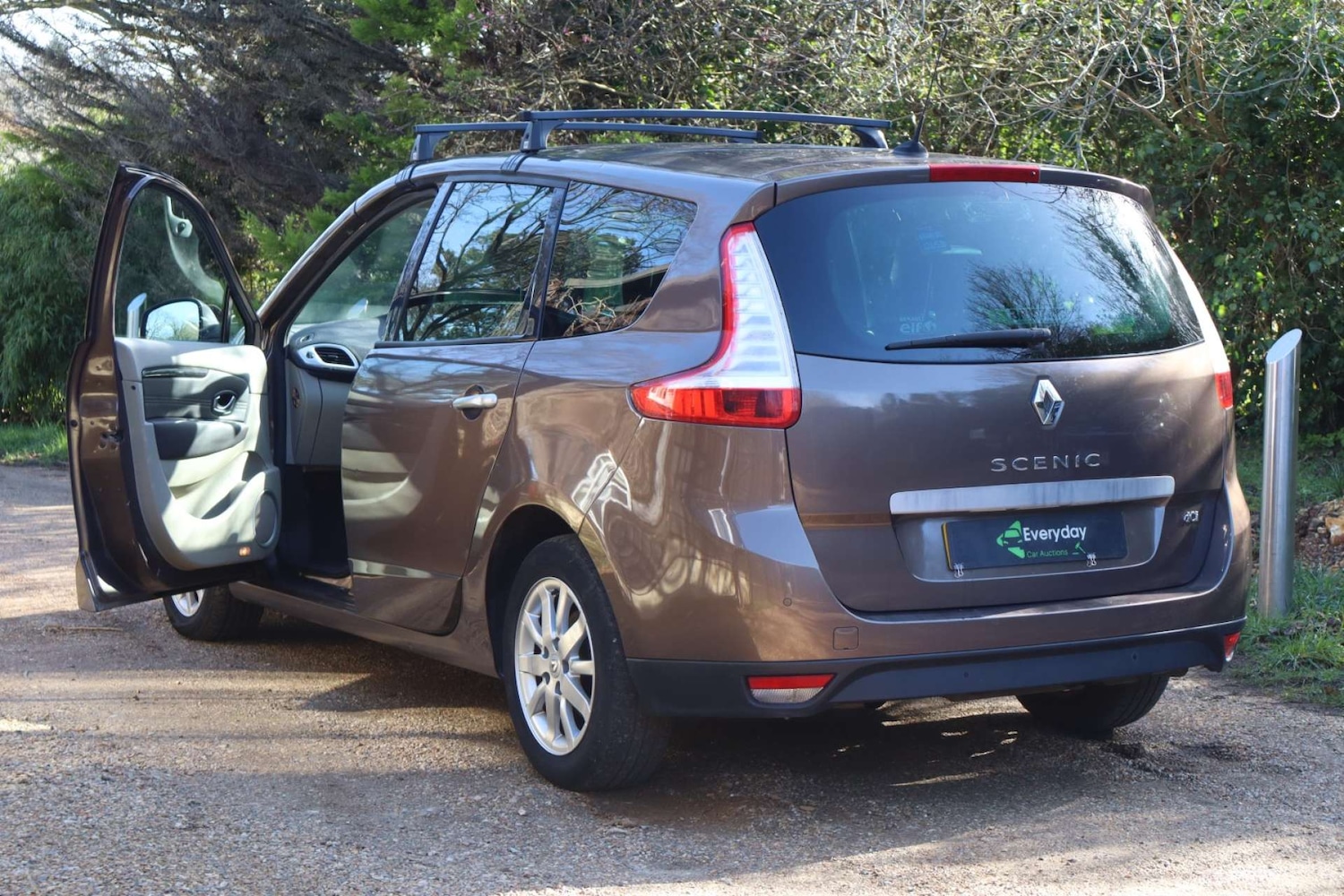 Used Renault Scenic 2010 for sale - 77916366: Photo 29