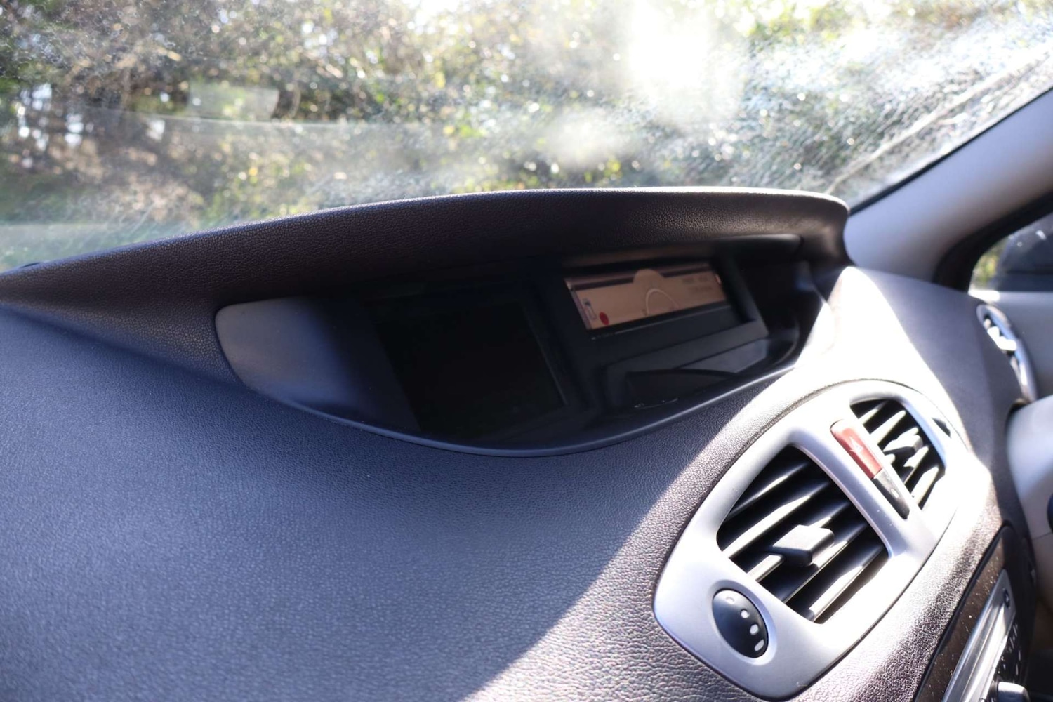 Used Renault Scenic 2010 for sale - 77916366: Photo 38