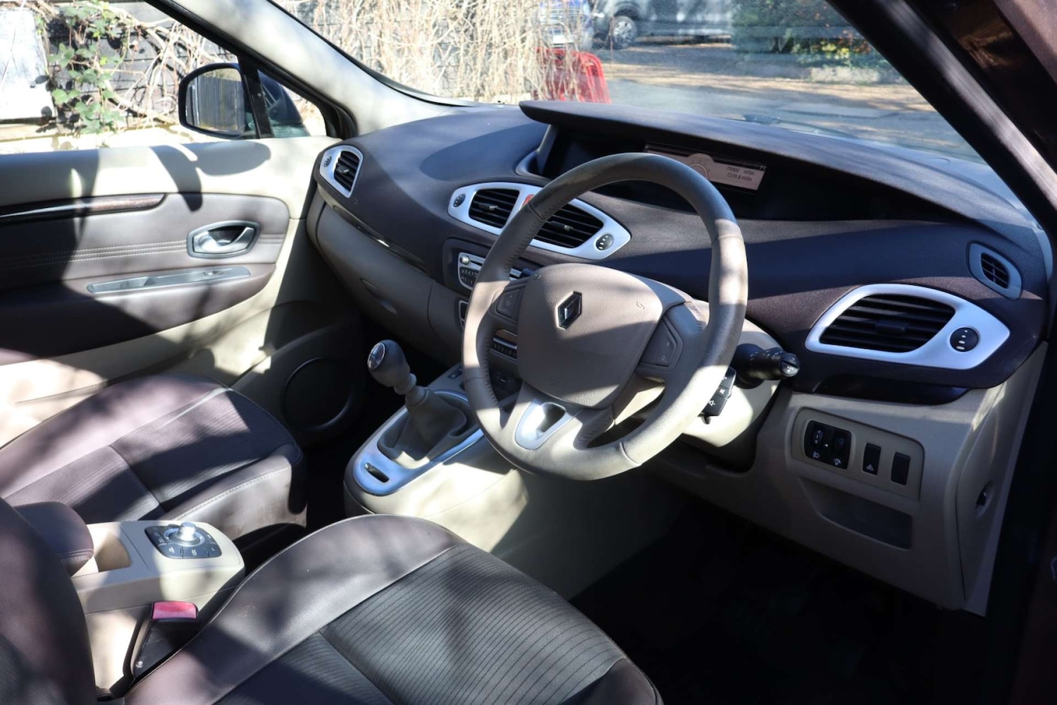 Used Renault Scenic 2010 for sale - 77916366: Photo 4