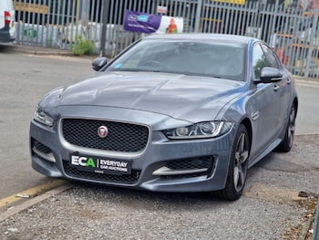 Used Jaguar XE 2017 for sale - 79448087: Photo