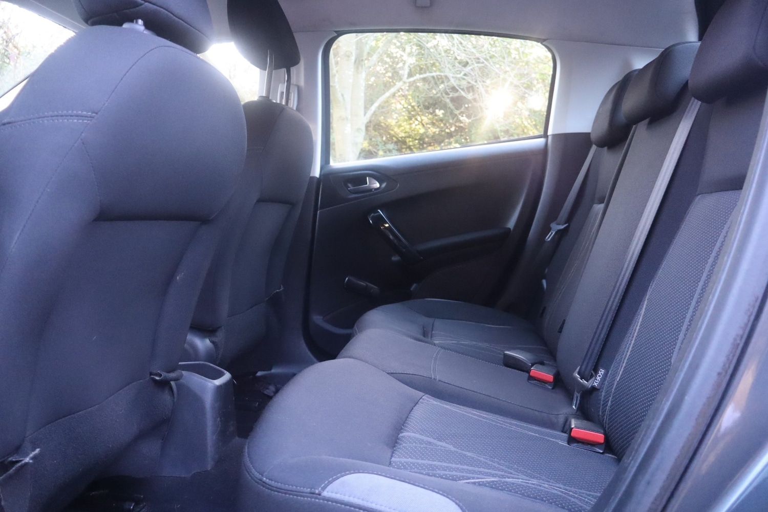 Used Peugeot 208 2014 for sale - 76777118: Photo 29