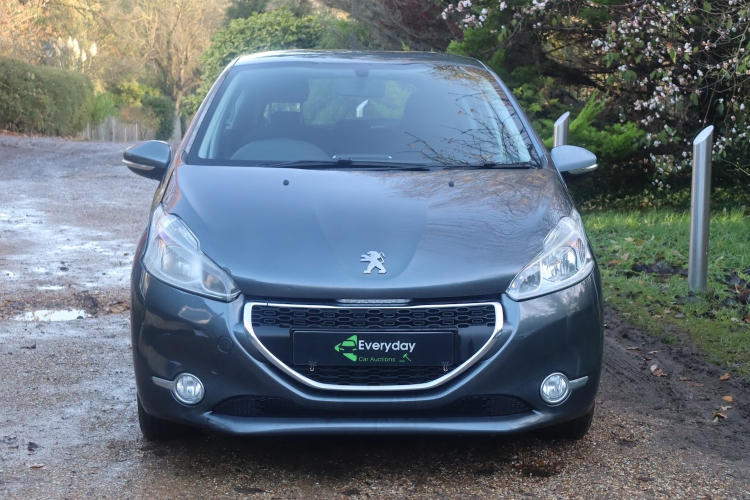Used Peugeot 208 2014 for sale - 76777118: Photo 3