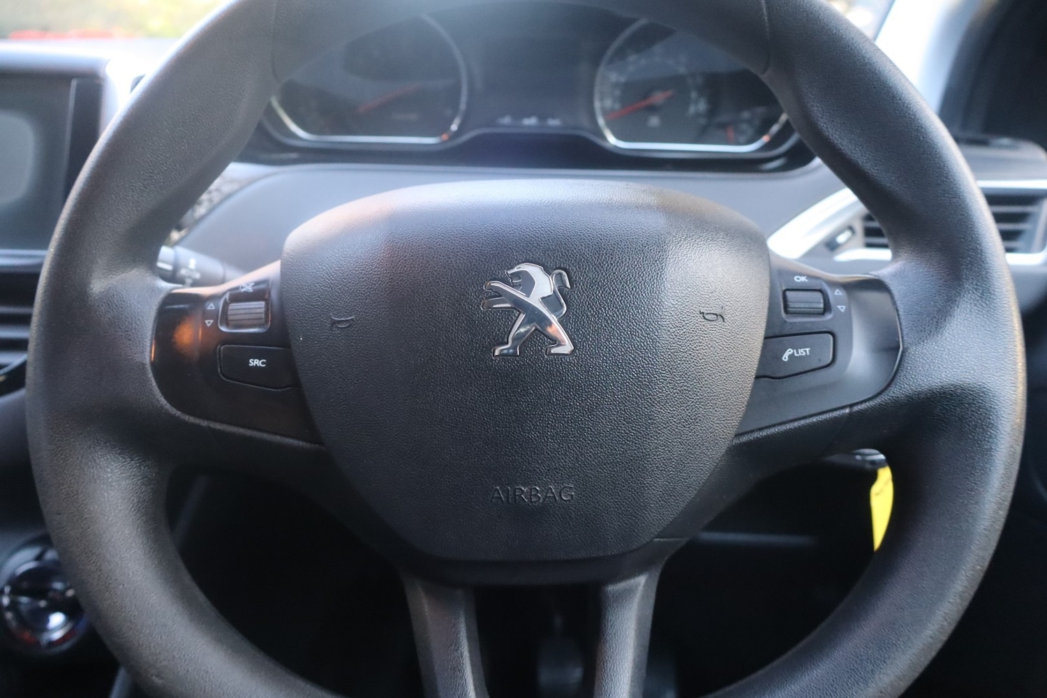 Used Peugeot 208 2014 for sale - 76777118: Photo 31