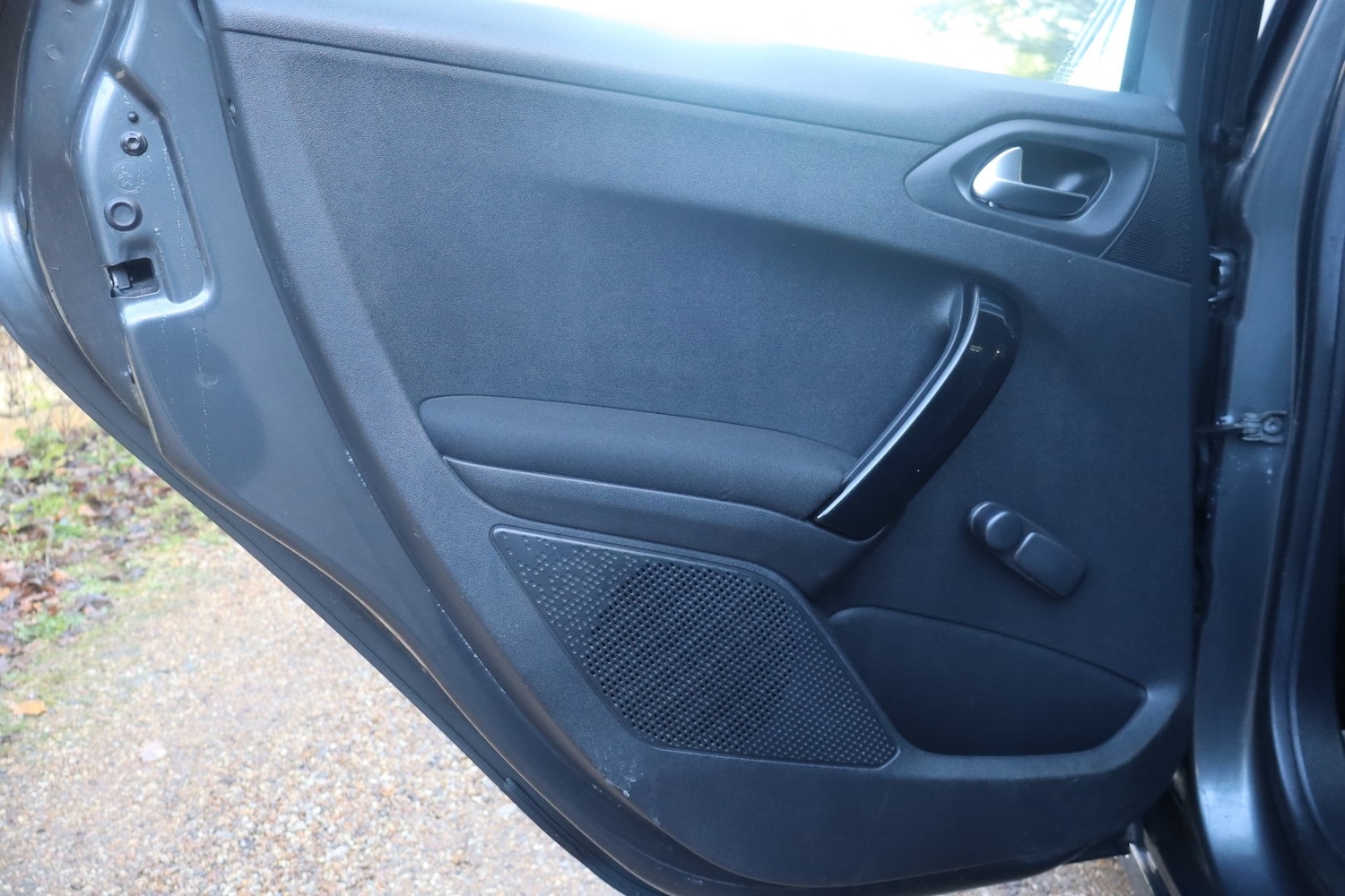 Used Peugeot 208 2014 for sale - 76777118: Photo 36