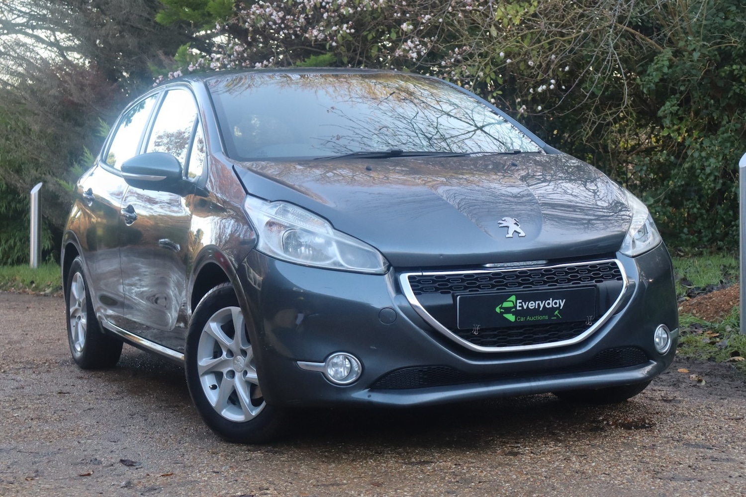 Used Peugeot 208 2014 for sale - 76777118: Photo 4