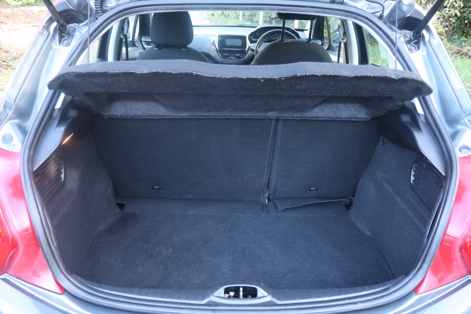 Used Peugeot 208 2014 for sale - 76777118: Photo 45