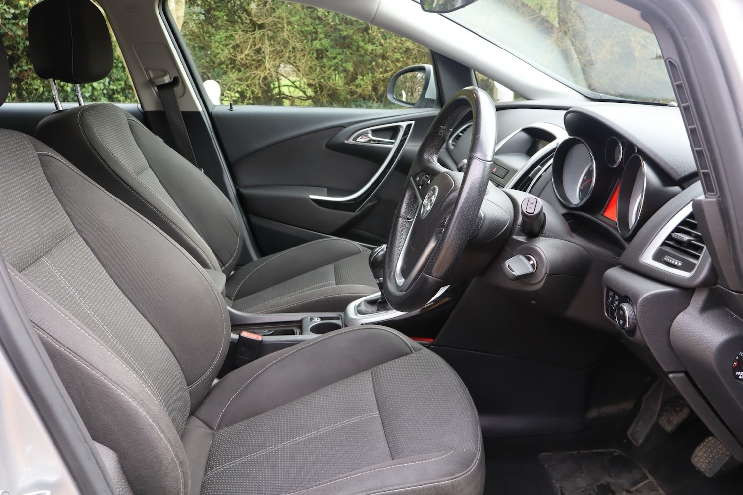 Used Vauxhall Astra 2012 for sale - 77818665: Photo 10