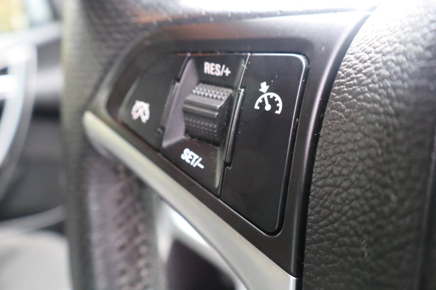 Used Vauxhall Astra 2012 for sale - 77818665: Photo 12