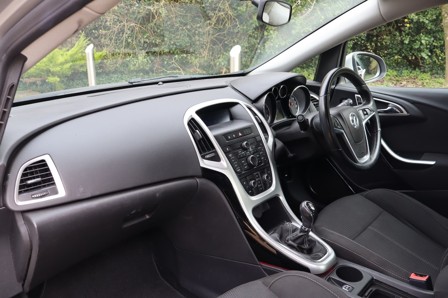 Used Vauxhall Astra 2012 for sale - 77818665: Photo 4