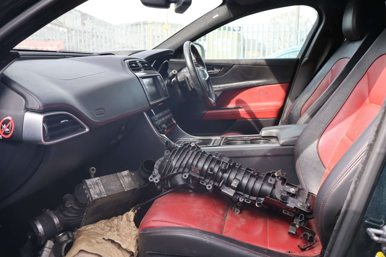 Used Jaguar XE 2016 for sale - 78196751: Photo 13