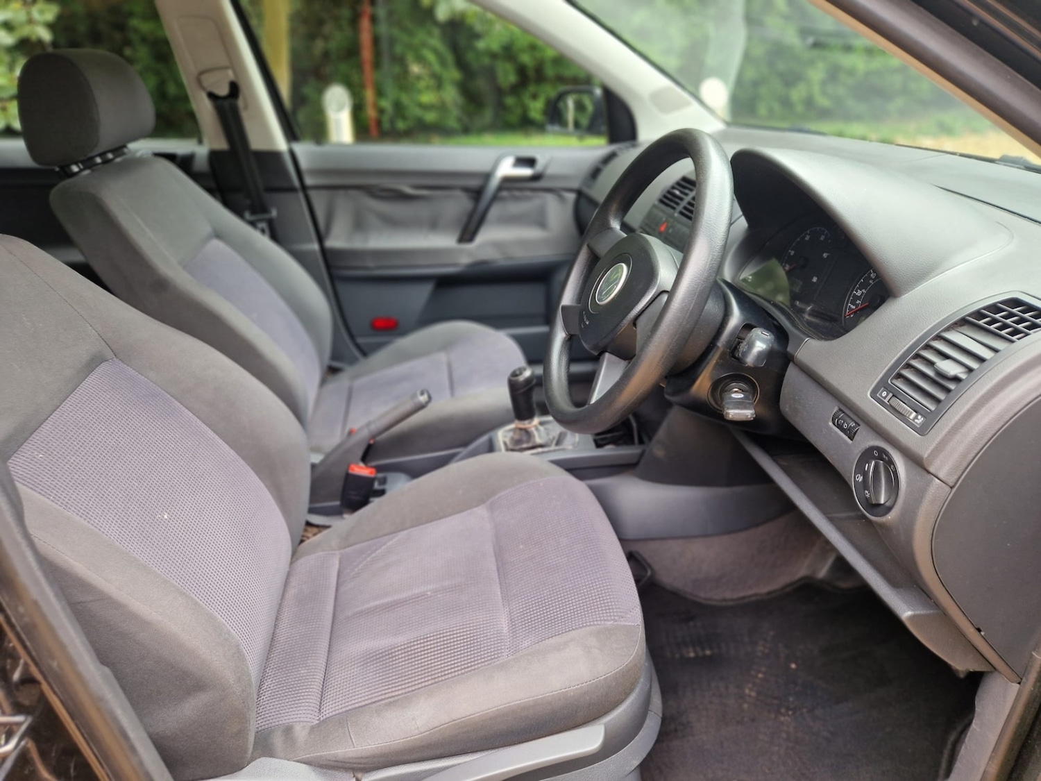 Used Volkswagen Polo 2003 for sale - 76090010: Photo 12