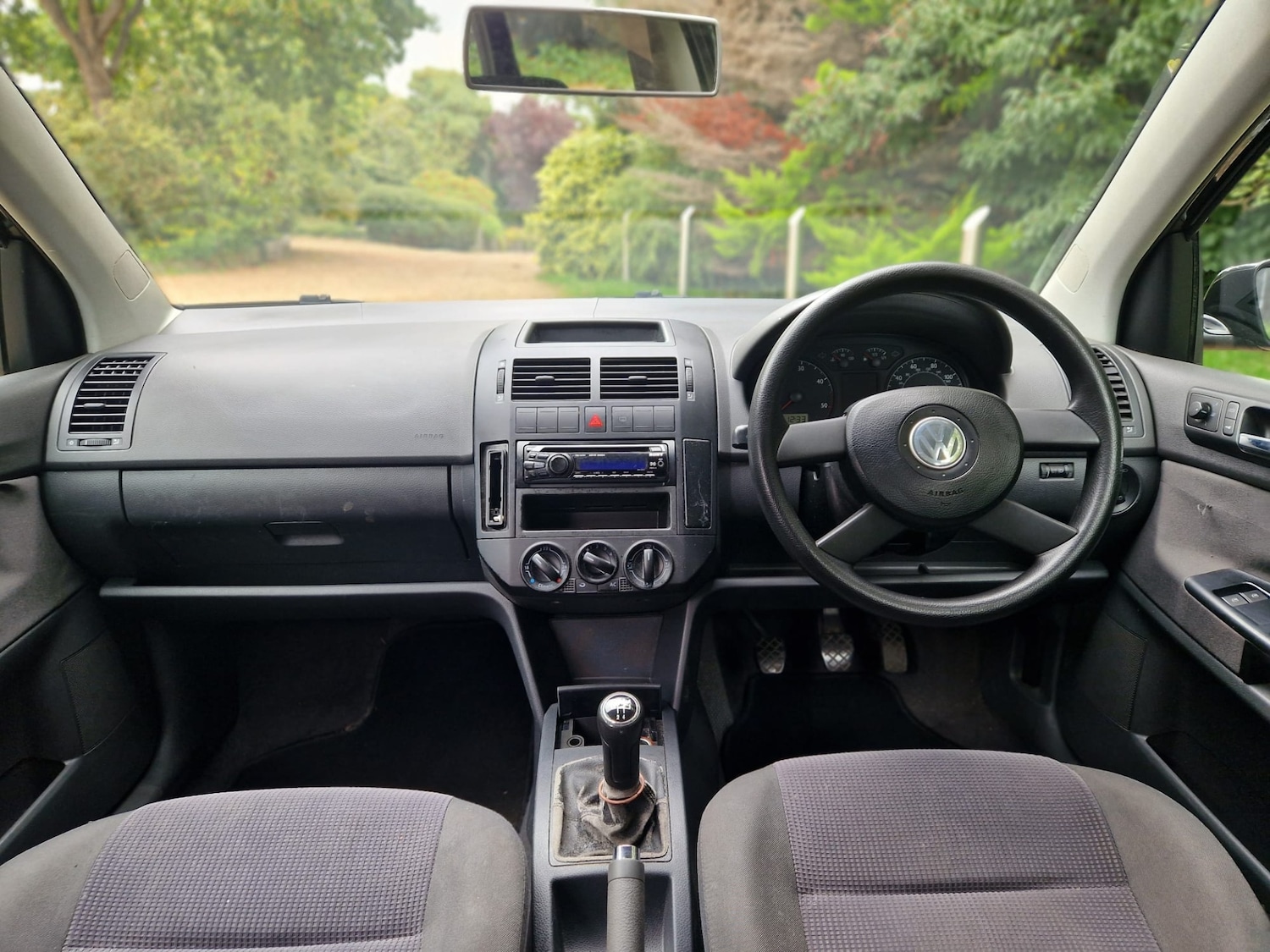 Used Volkswagen Polo 2003 for sale - 76090010: Photo 15