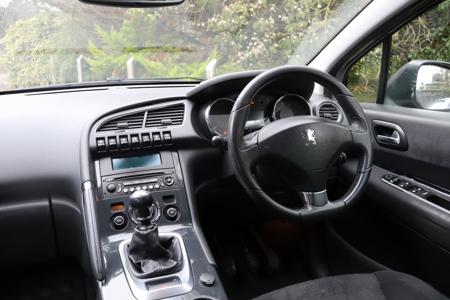 Used Peugeot 3008 2012 for sale - 76682396: Photo 17