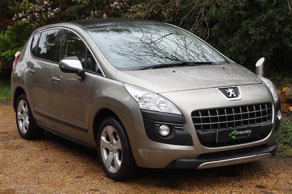 Cheap Peugeot 3008 2012 (12) - 1.6 HDi 112 Exclusive 5dr for sale in Enfield, Greater London