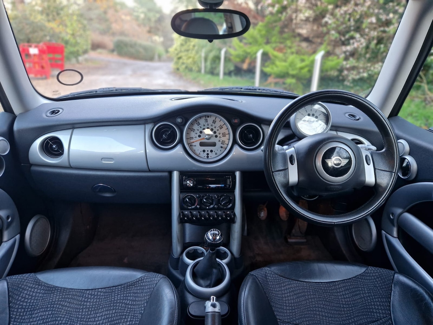 Used MINI Hatch 2002 for sale - 76807569: Photo 32