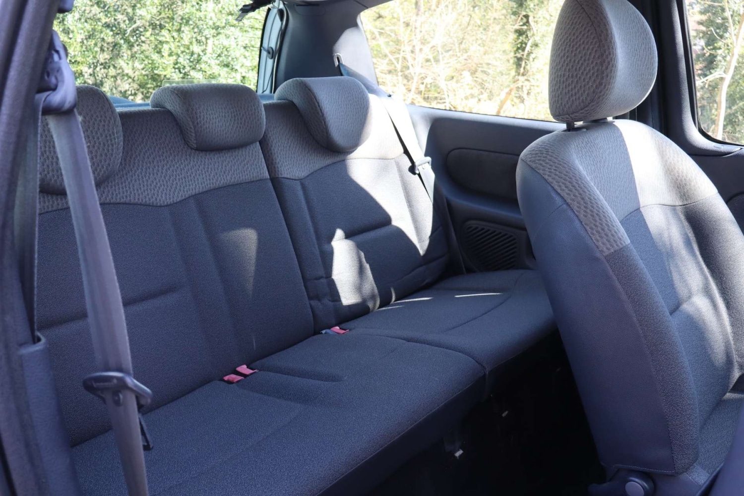 Used Renault Clio 2004 for sale - 78150127: Photo 21